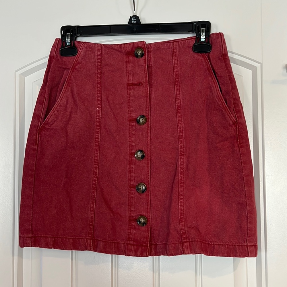 CUTE MAROON SKIRT